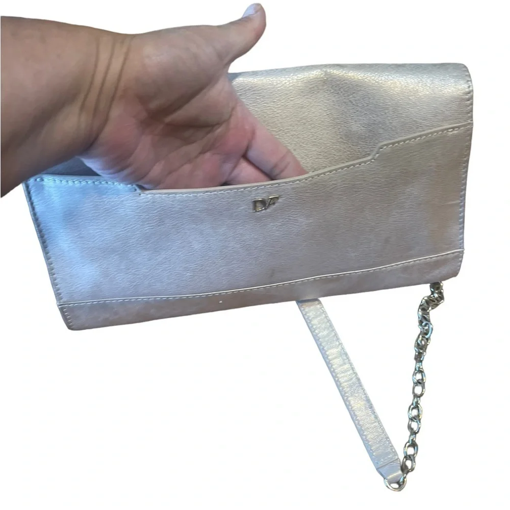 NWT Diane Von Furstenberg leather crossbody bag converts to cutch. - Picture 5 of 14